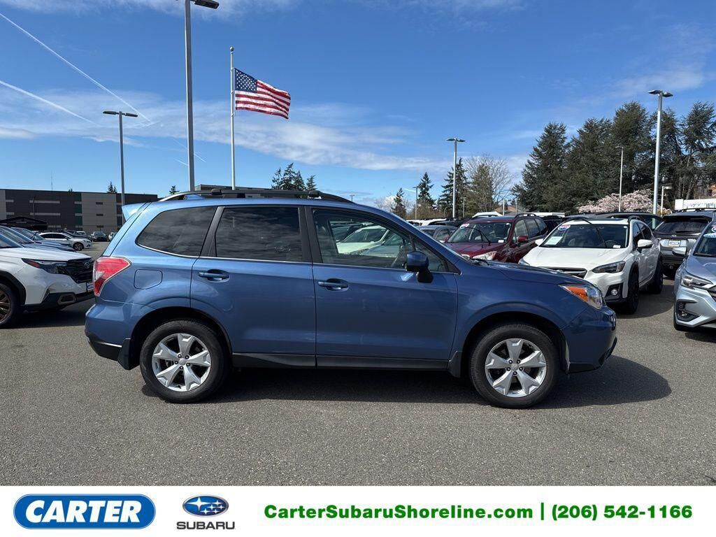 2016 SUBARU Forester