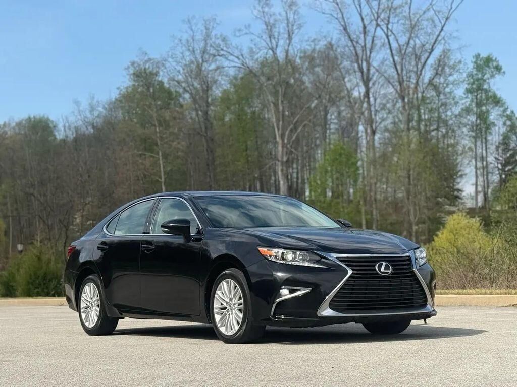 2016 LEXUS ES