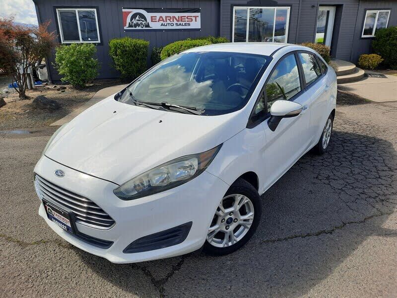 2016 FORD Fiesta