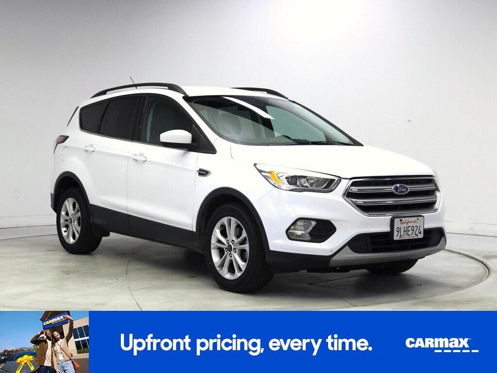 2017 FORD Escape