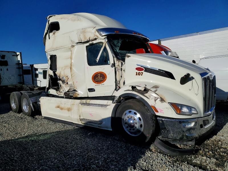 2023 PETERBILT 579