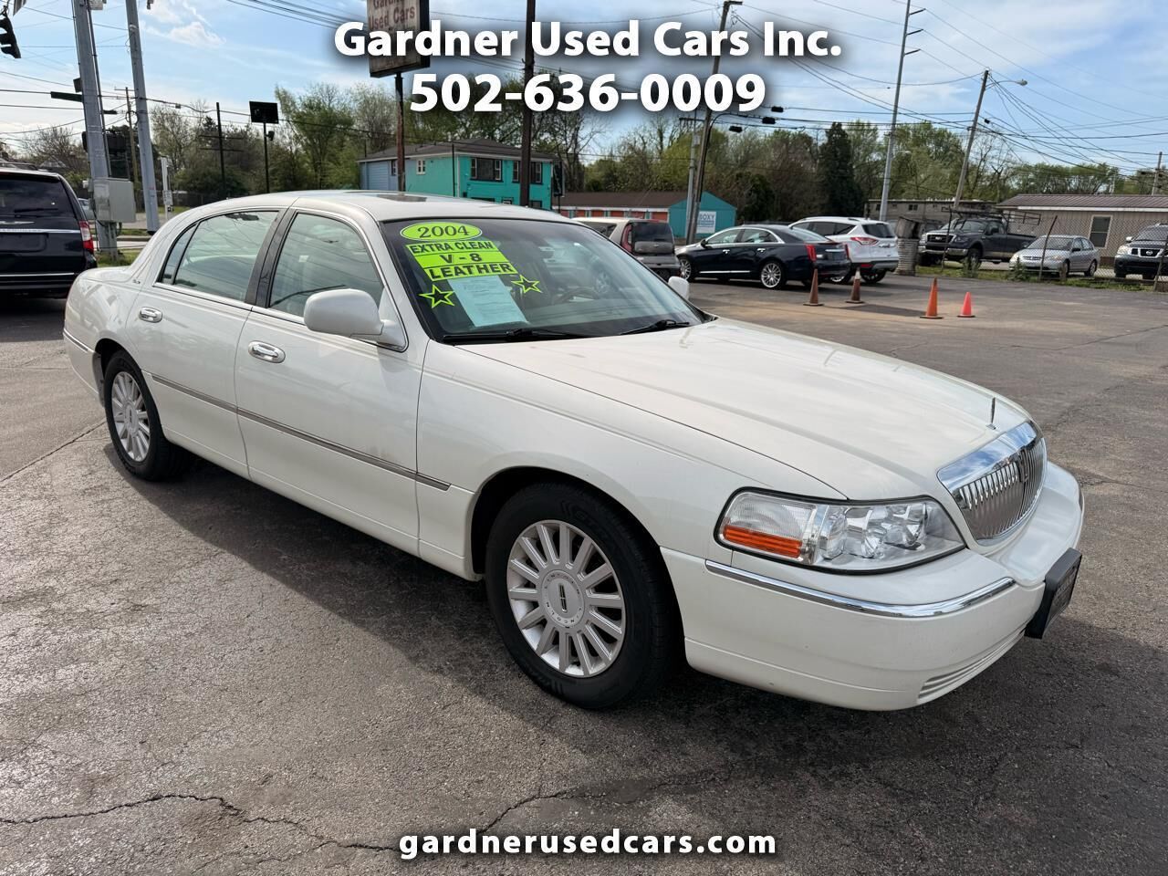 2004 LINCOLN Town Car