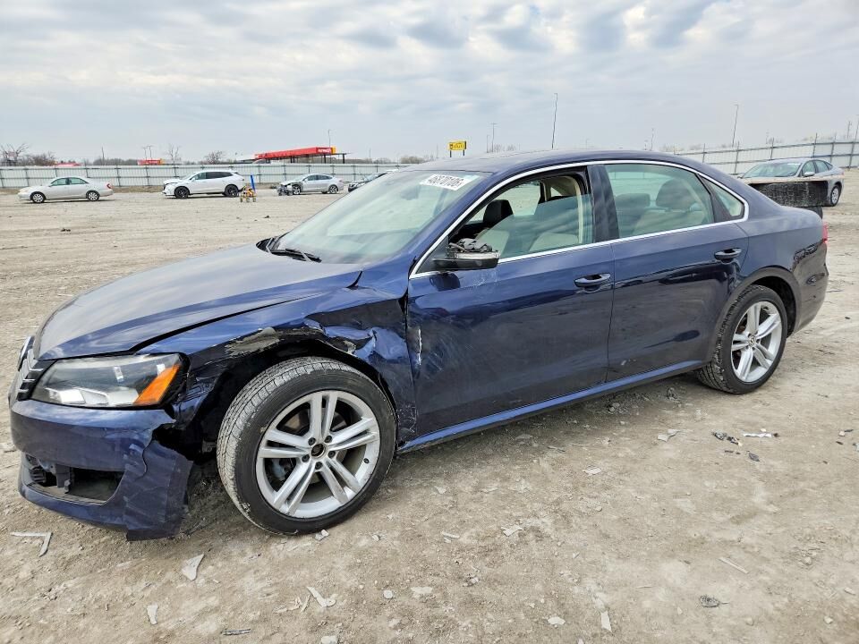 2014 VOLKSWAGEN Passat