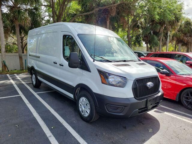 2022 FORD Transit