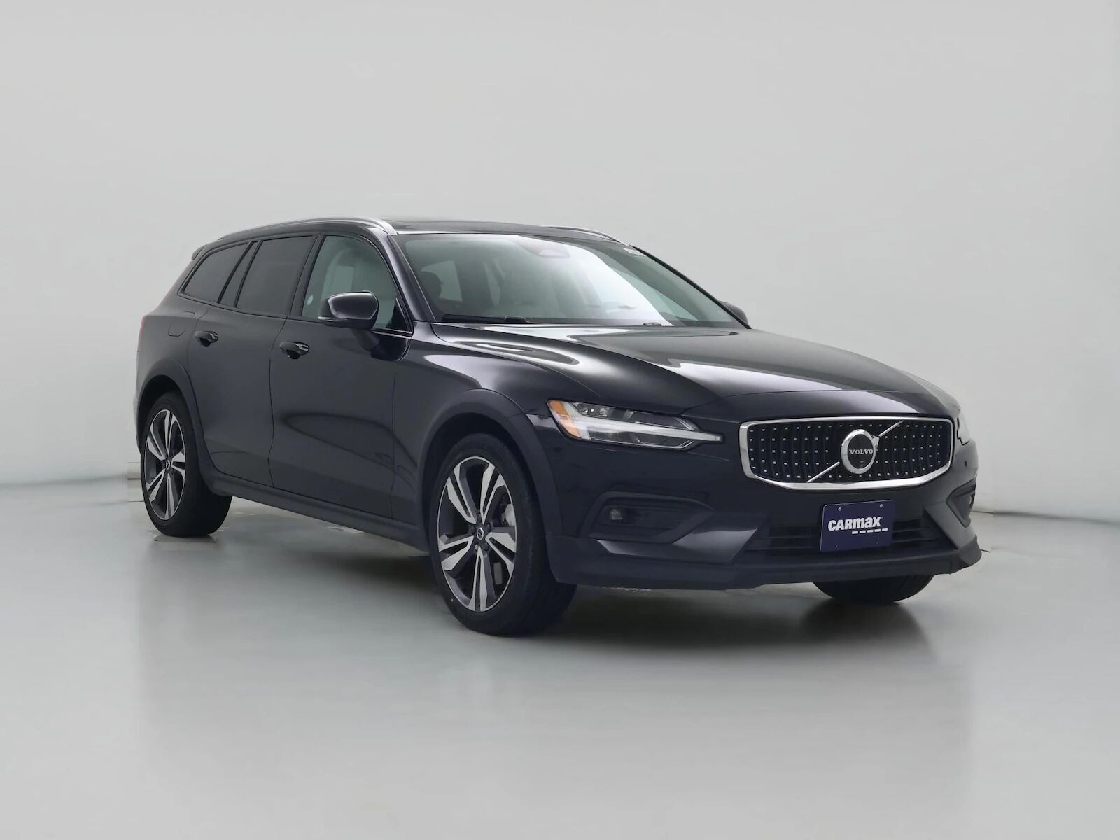 2025 VOLVO V60CC