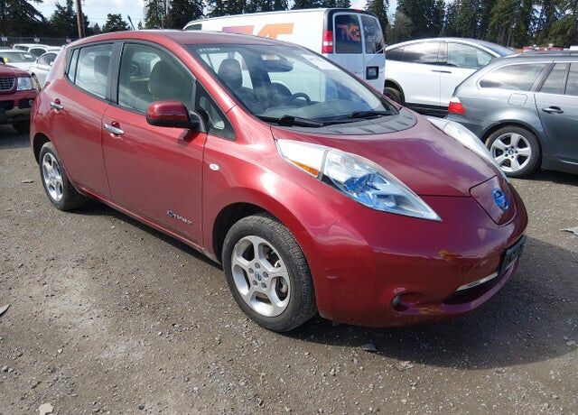 2011 NISSAN Leaf