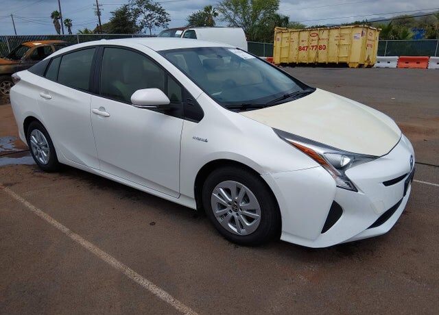 2016 TOYOTA PRIUS