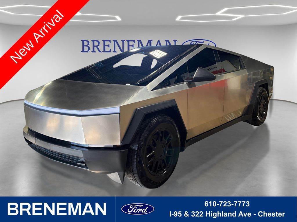 2025 TESLA Cybertruck