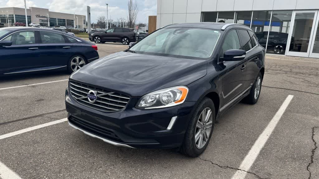 2016 VOLVO XC60