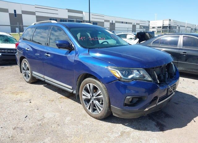 2017 NISSAN Pathfinder