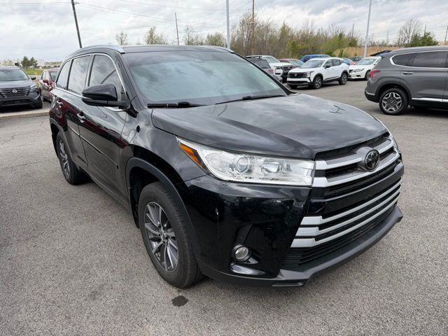 2018 TOYOTA Highlander
