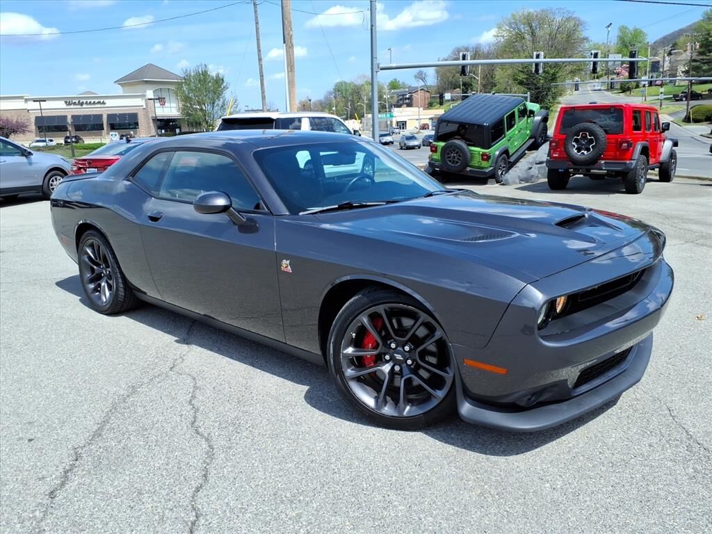 2021 DODGE Challenger