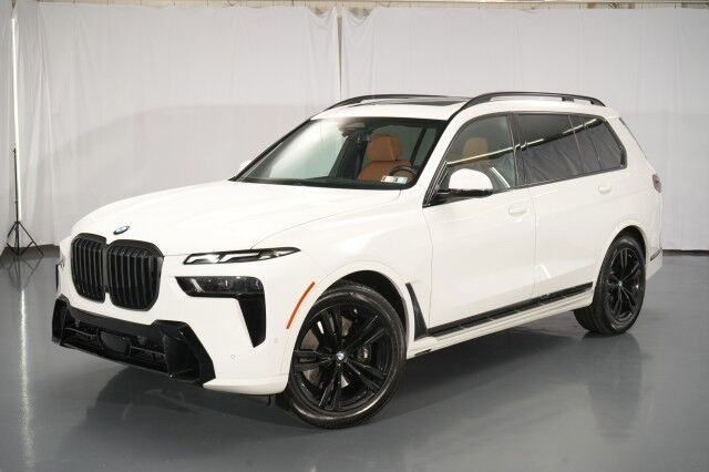 2023 BMW X7