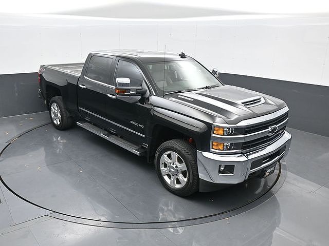 2018 CHEVROLET Silverado