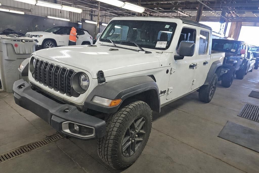 2025 JEEP Gladiator