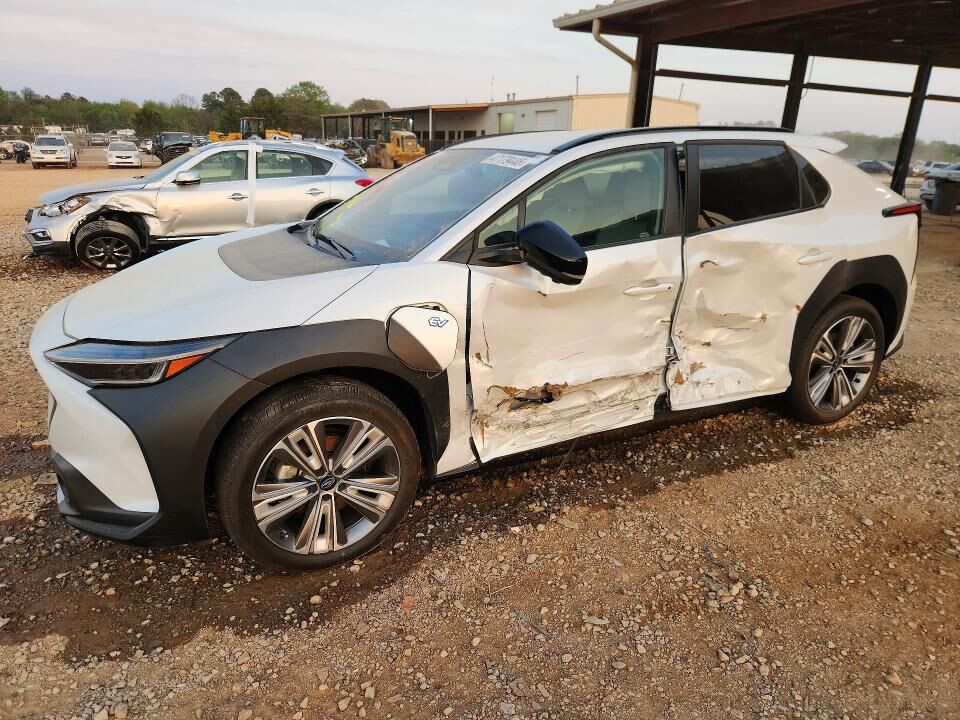 2024 SUBARU Solterra