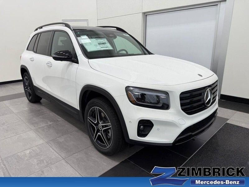 2026 MERCEDES-BENZ GLB-Class