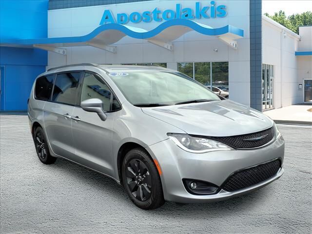 2020 CHRYSLER Pacifica