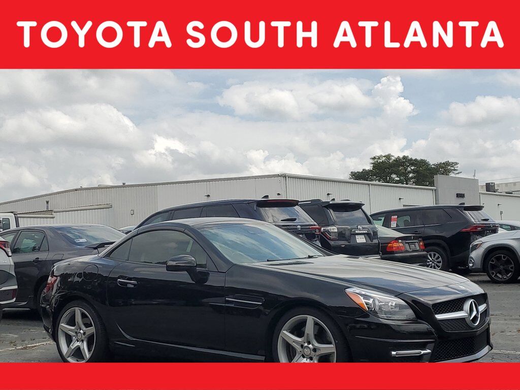 2016 MERCEDES-BENZ SLK-Class