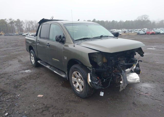 2004 NISSAN Titan