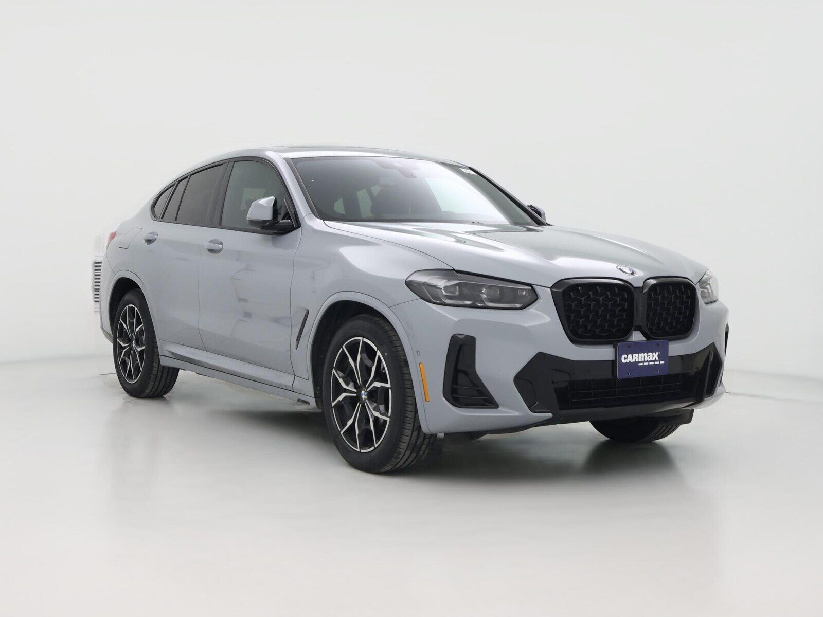 2023 BMW X4