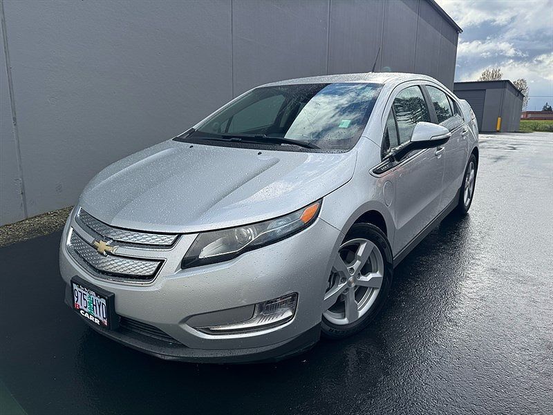 2013 CHEVROLET Volt