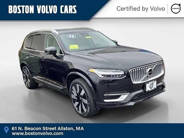 2023 VOLVO XC90
