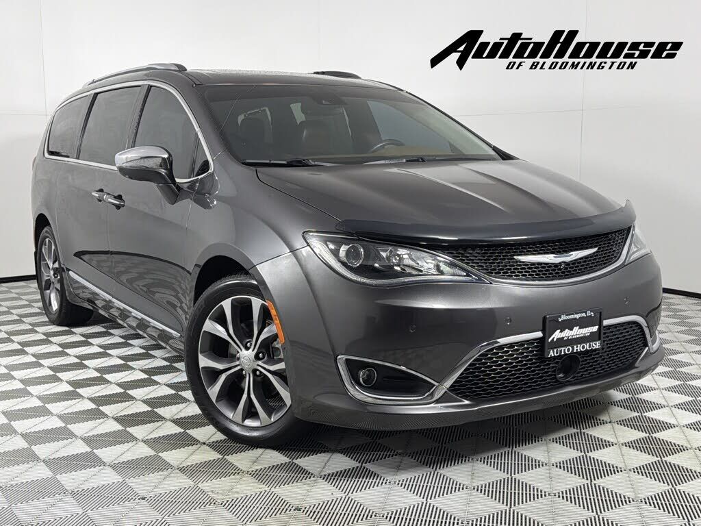 2017 CHRYSLER Pacifica