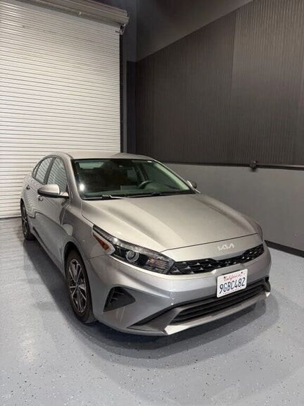 2023 KIA Forte