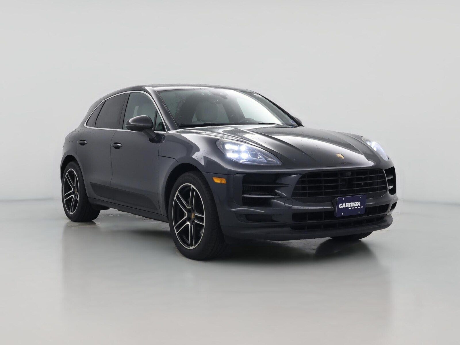2020 PORSCHE Macan