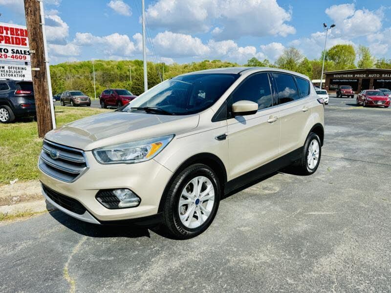 2017 FORD Escape