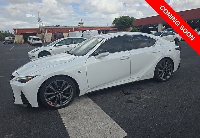 2022 LEXUS IS