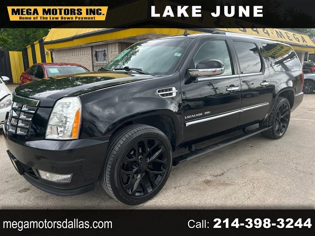 2011 CADILLAC Escalade