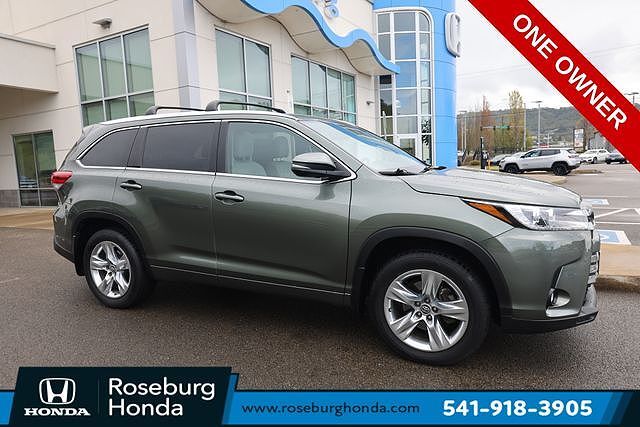 2017 TOYOTA Highlander