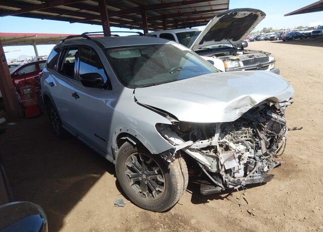 2020 NISSAN Pathfinder