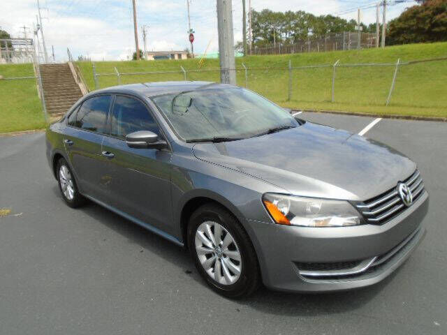 2013 VOLKSWAGEN Passat