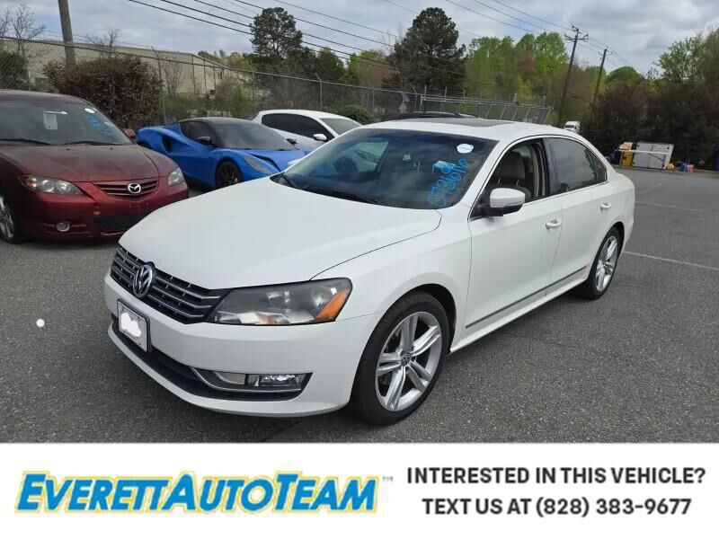 2015 VOLKSWAGEN Passat