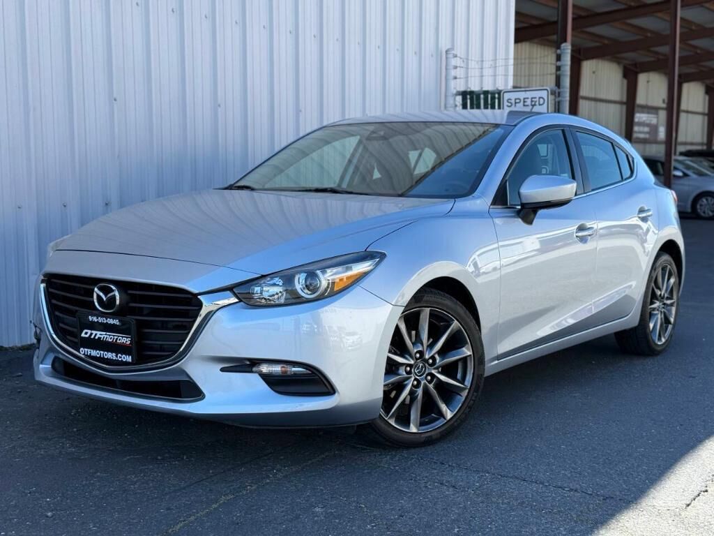 2018 MAZDA Mazda3