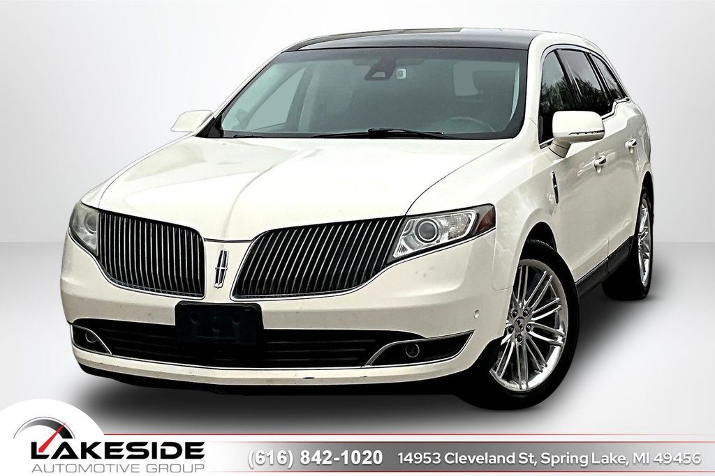 2013 LINCOLN MKT