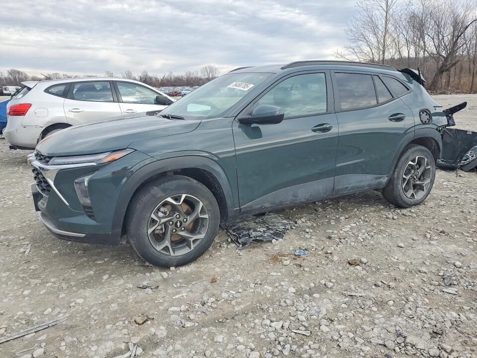 2025 CHEVROLET Trax