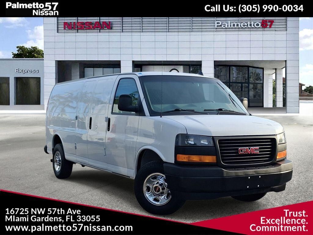 2023 GMC Savana