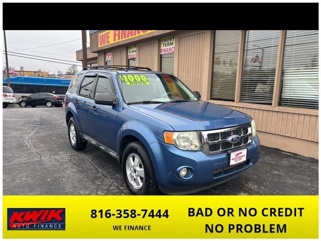 2010 FORD Escape