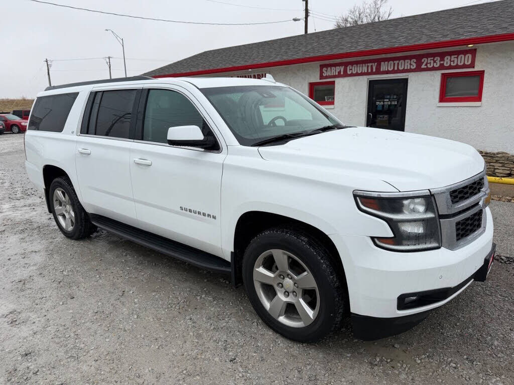 2016 CHEVROLET Suburban