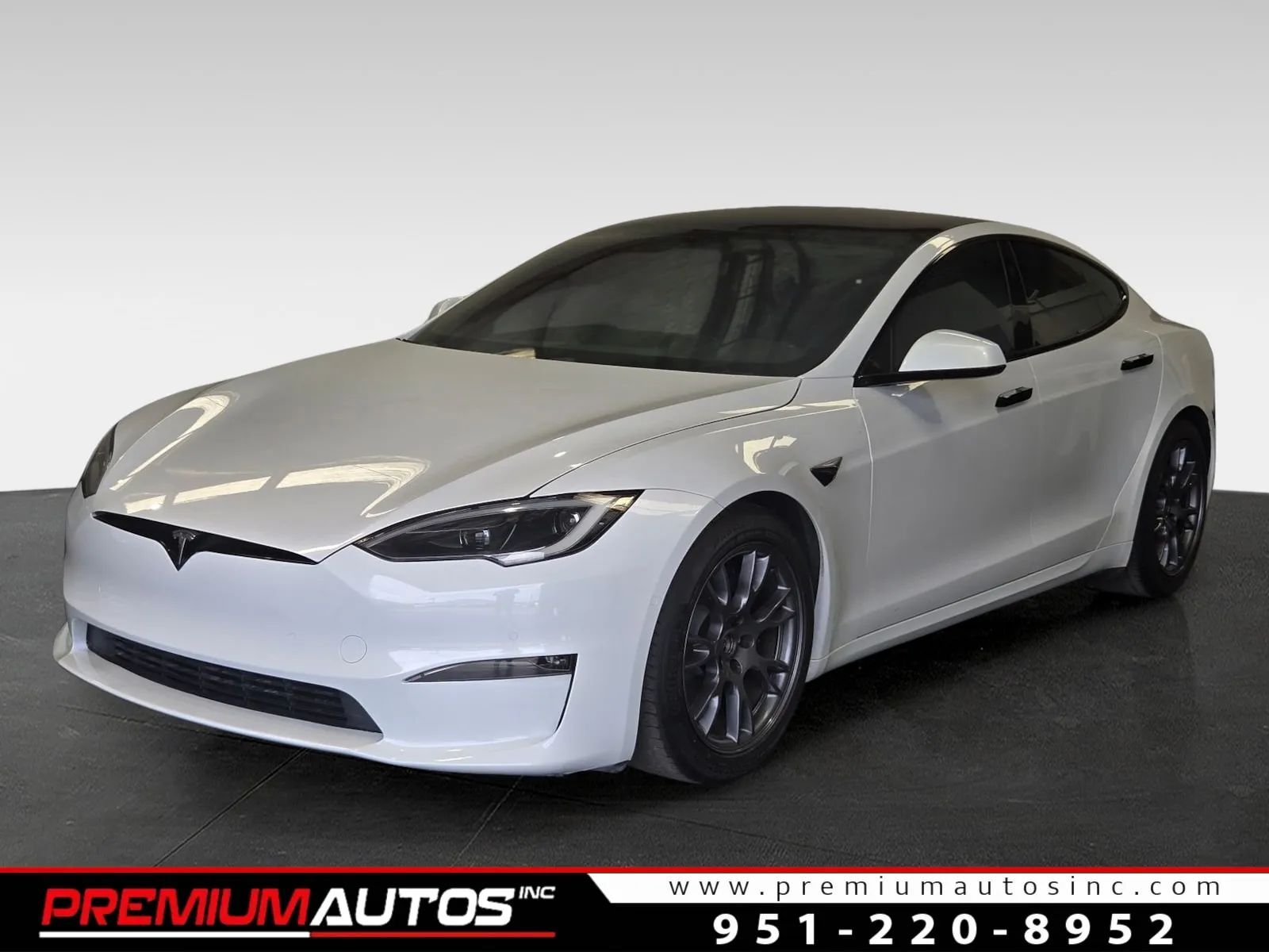 2023 TESLA Model S