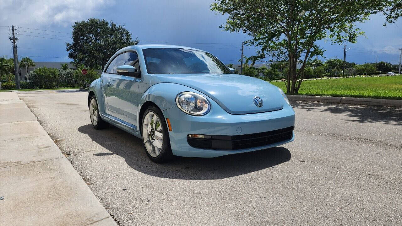2012 VOLKSWAGEN Beetle