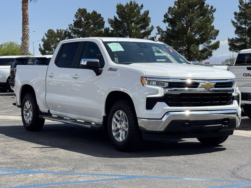 2025 CHEVROLET Silverado
