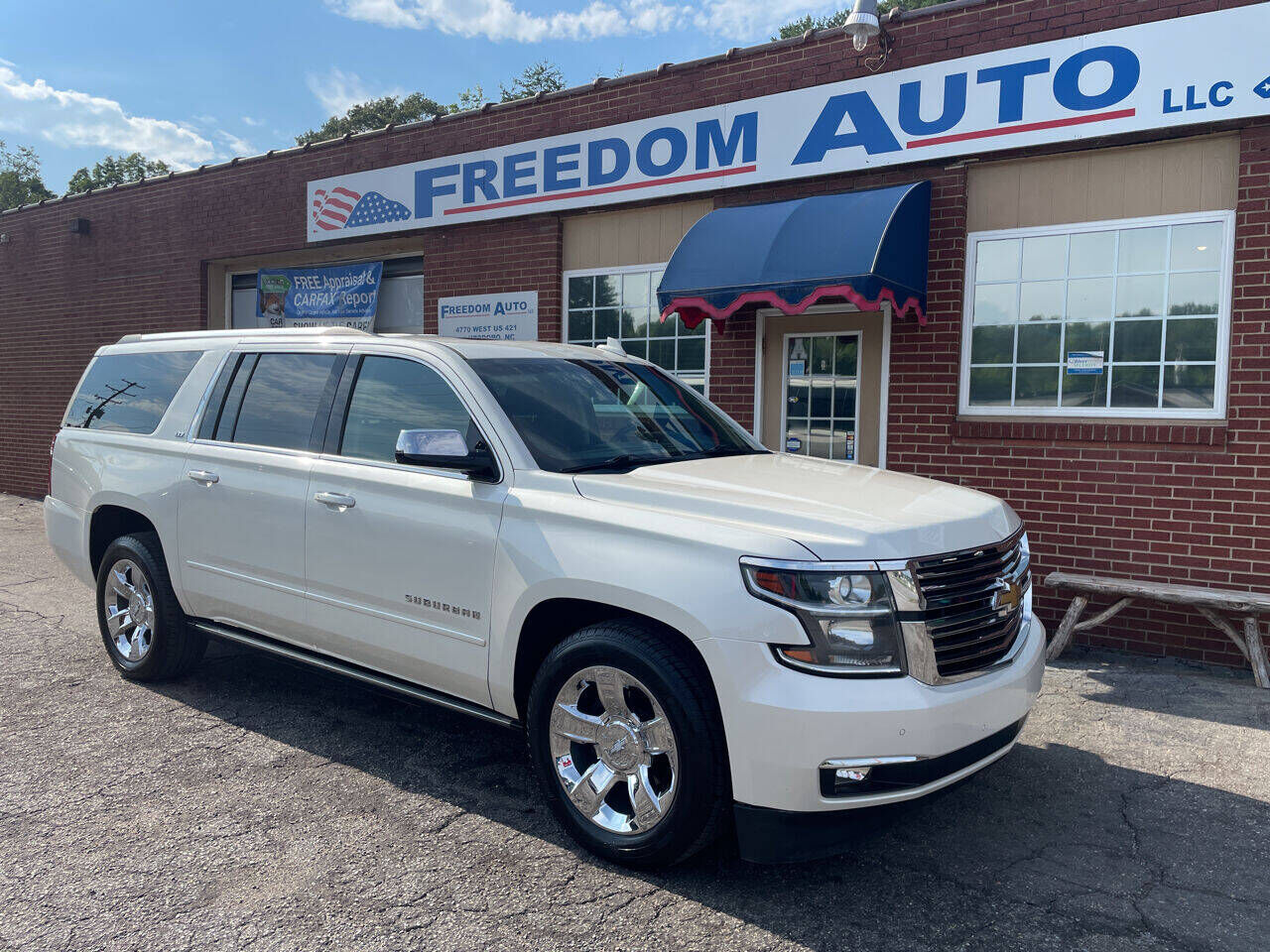 2015 CHEVROLET Suburban
