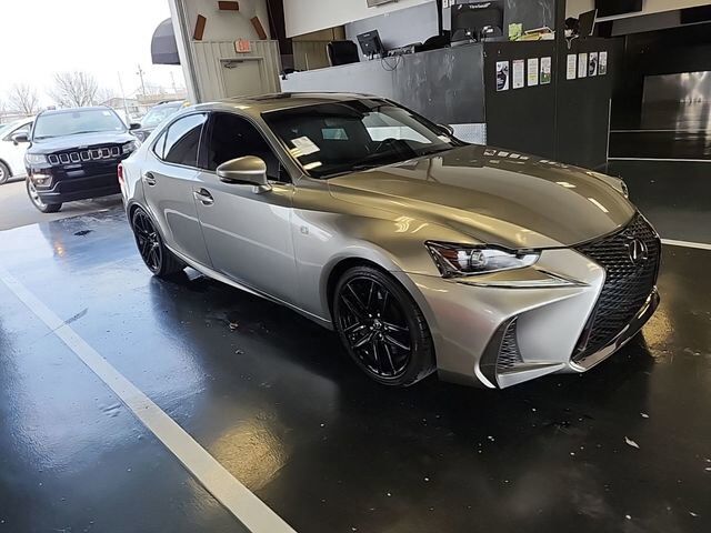 2017 LEXUS IS