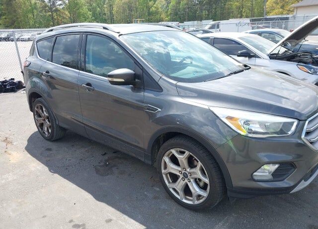 2017 FORD Escape