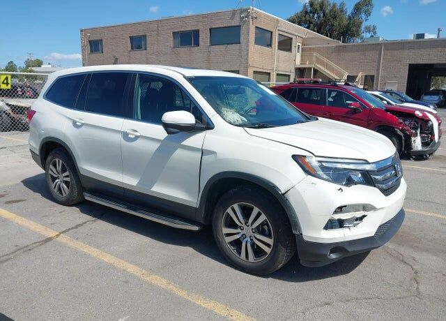 2017 HONDA Pilot